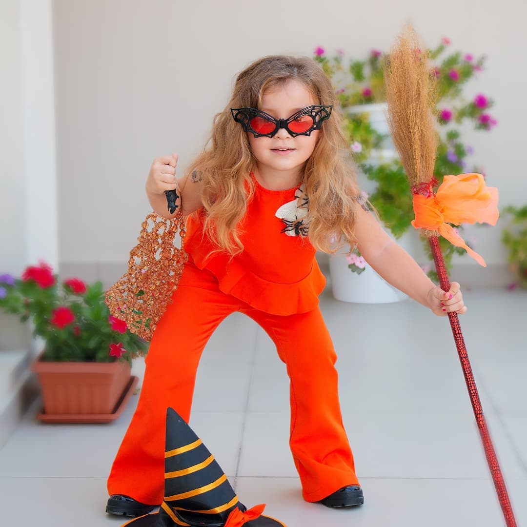 Orange T- shirt And Trouser Pant Set For Girls