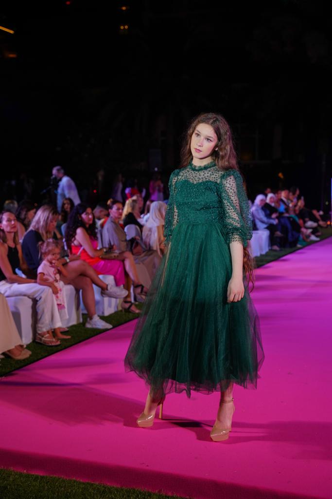 Elegant Green Tulle Fabric Dress for Women